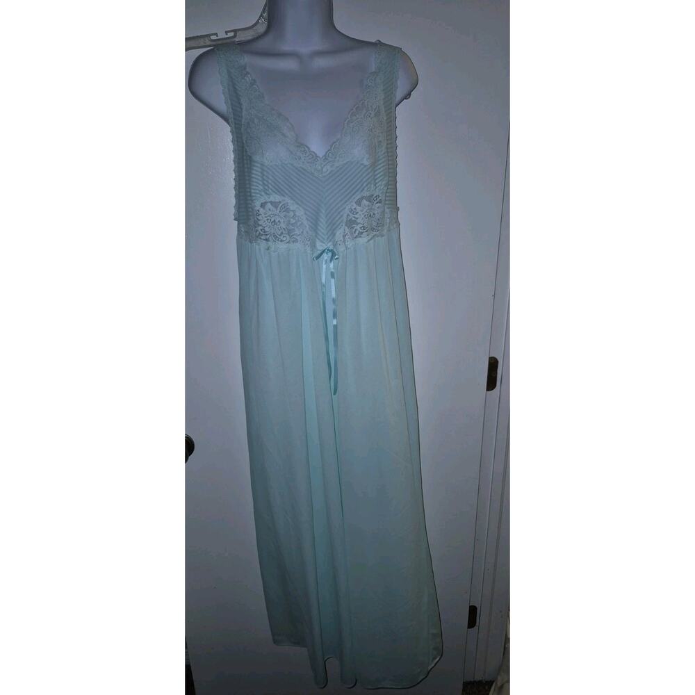 💥 Lorraine Nightgown Small Sea Foam Lace Satin Bridal Sleepwear USA Vintage D2